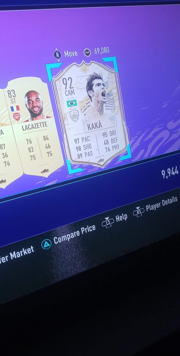 LlanasRodolfo's tweet photo. This week in Fifa 21 i have said that fifa 20 was my last fifa because i never pull shit in pack luck and boom this week packed the boy Kaka lol #FUT21 #Fifa21 this what i got now lol https://t.co/fvxaTo5GWG