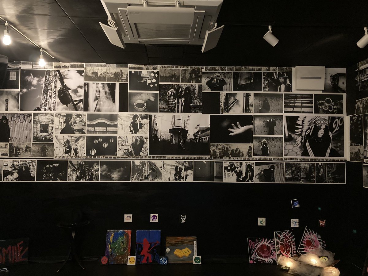 boogie0504's tweet photo. 首振りDolls「ドラマティカ」個展！
行って良かったです。
素敵な作品がいっぱい。
大拡散！！
#勝海舟
#首振りDolls
#カネコアツシ
#桜井青
#ドラマティカ
#SpaceQ https://t.co/QBaYNGqd9f