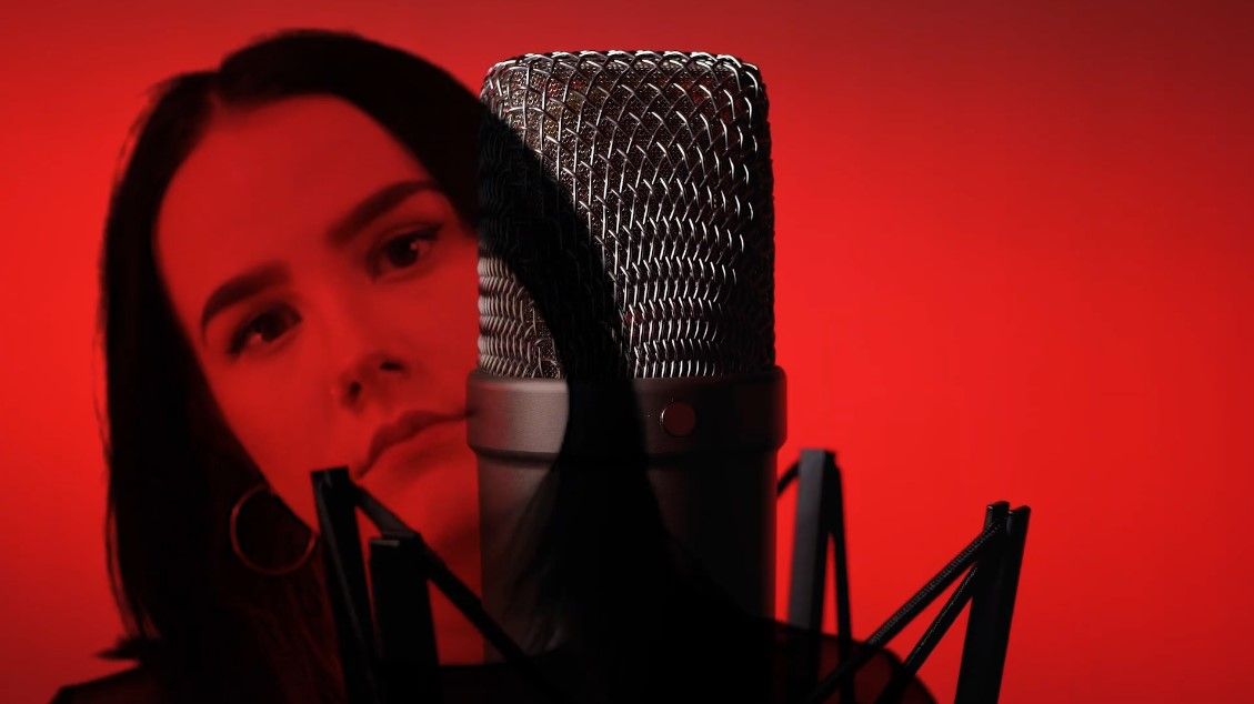 GRIMM_Gent's tweet photo. Something we didn't share on our socials yesterday: @emmagarell released the new single/video "Bad Intentions". Get ready for some damn catchy rock tune! Check it out on our site right now! #EmmaGarell #rock #music #single #BadIntentions • GRIMM Gent https://t.co/bxUFvGHPTd https://t.co/vYbYk7W9ij