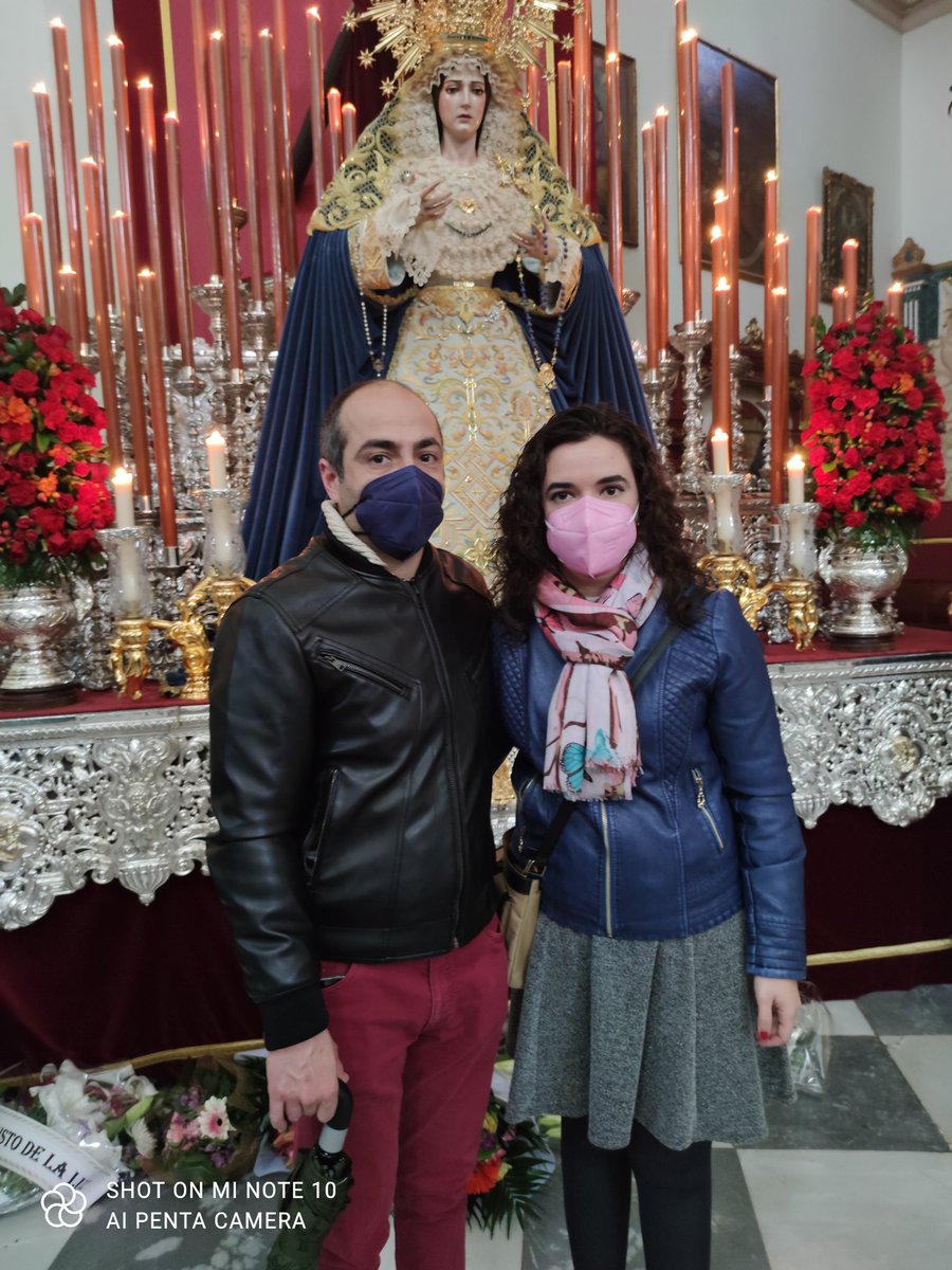 SandraGCalvo's tweet photo. Jueves de Estrella y Pasión. #JuevesSanto #SemanaSanta2021 #albayzin #Granada https://t.co/XCOdiKT4S7