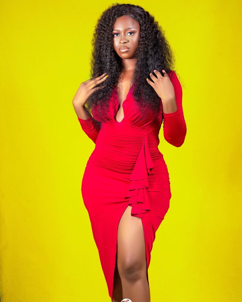 Jeniwitthasauce's tweet photo. Happy new month!!!
#sansa
#AprilFoolsDay
#LEKKILIES
#djswitch
#layconalbum https://t.co/wHUQcCz8vw