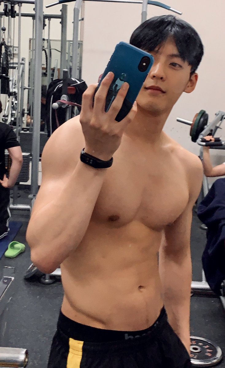 btob2mh's tweet photo. 다 같은 사람이라는게 믿겨짐? 미친 것 같음.. https://t.co/N0GwcRCrah