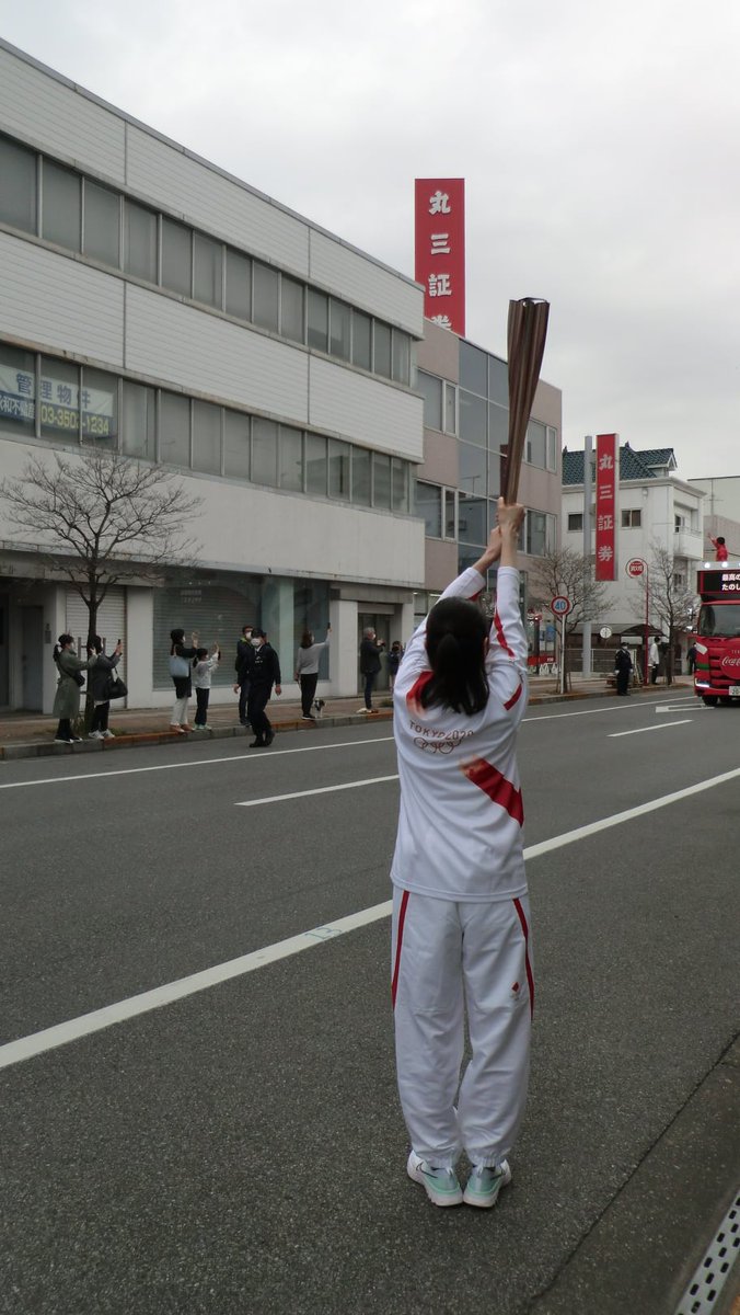 teshimaintlcorp's tweet photo. The Torch Relay for Tokyo 2020 Olympics came to Tatebayashi, Gunma where Teshima is located.
Some of our staff went to see it and took these pictures.
It is not like the regular Torch Relay as it was quiet and sparse as you can guess, but it was a holy relay that I ever seen. https://t.co/57wYc7WVhU