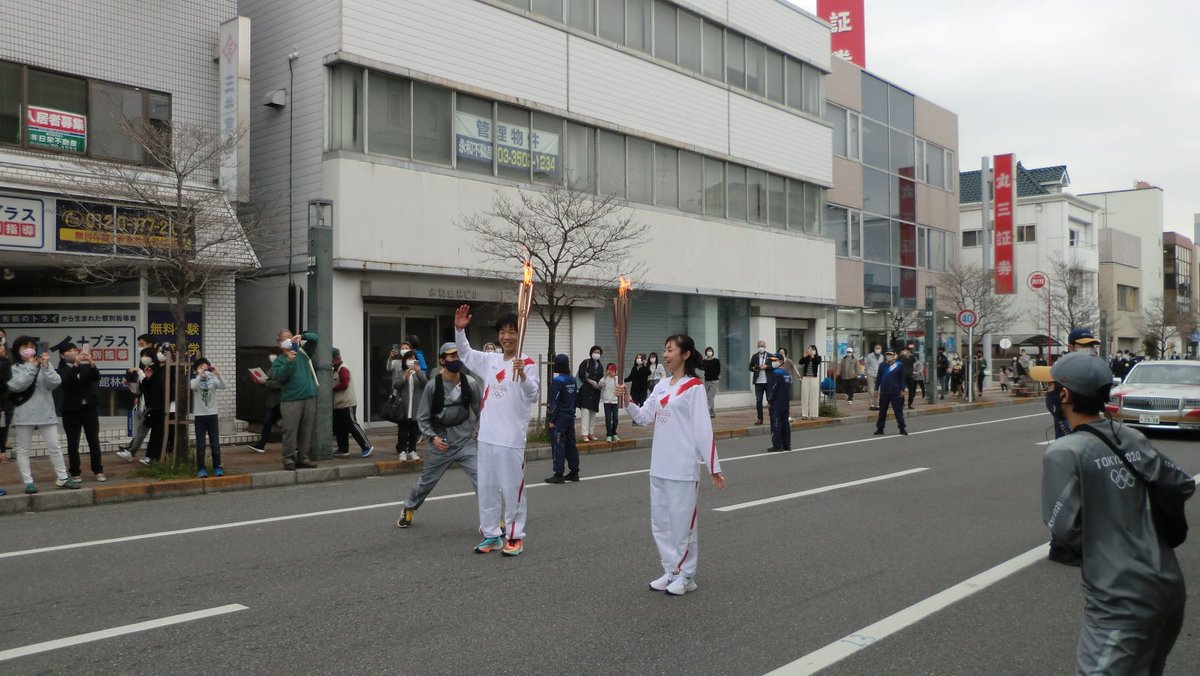 teshimaintlcorp's tweet photo. The Torch Relay for Tokyo 2020 Olympics came to Tatebayashi, Gunma where Teshima is located.
Some of our staff went to see it and took these pictures.
It is not like the regular Torch Relay as it was quiet and sparse as you can guess, but it was a holy relay that I ever seen. https://t.co/57wYc7WVhU