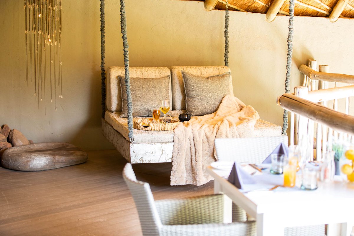 extraordinaryhq's tweet photo. The perfect area to spend your afternoon while at #ClifftopExclusiveHideaway! #Extraordinarymoments https://t.co/vcX6Sz7PsK