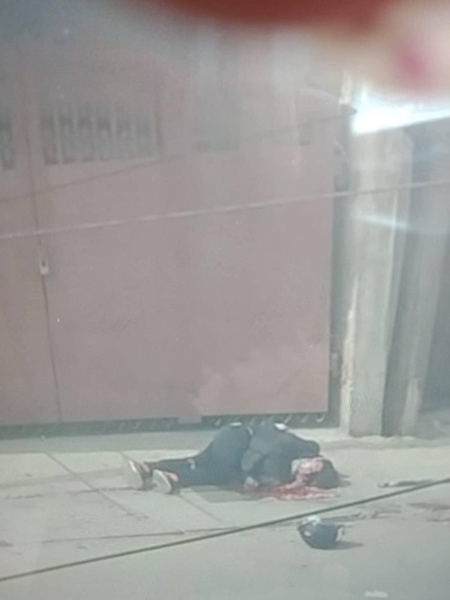 DimpleMariah's tweet photo. A person was headshot to death by military terrorists during intense crackdown in SeinPan, Mandalay.
#WhatsHappeningInMyanmar 
#Apr1Coup
#forceavote
#MilkTeaAlliance https://t.co/0IIXNQMphL