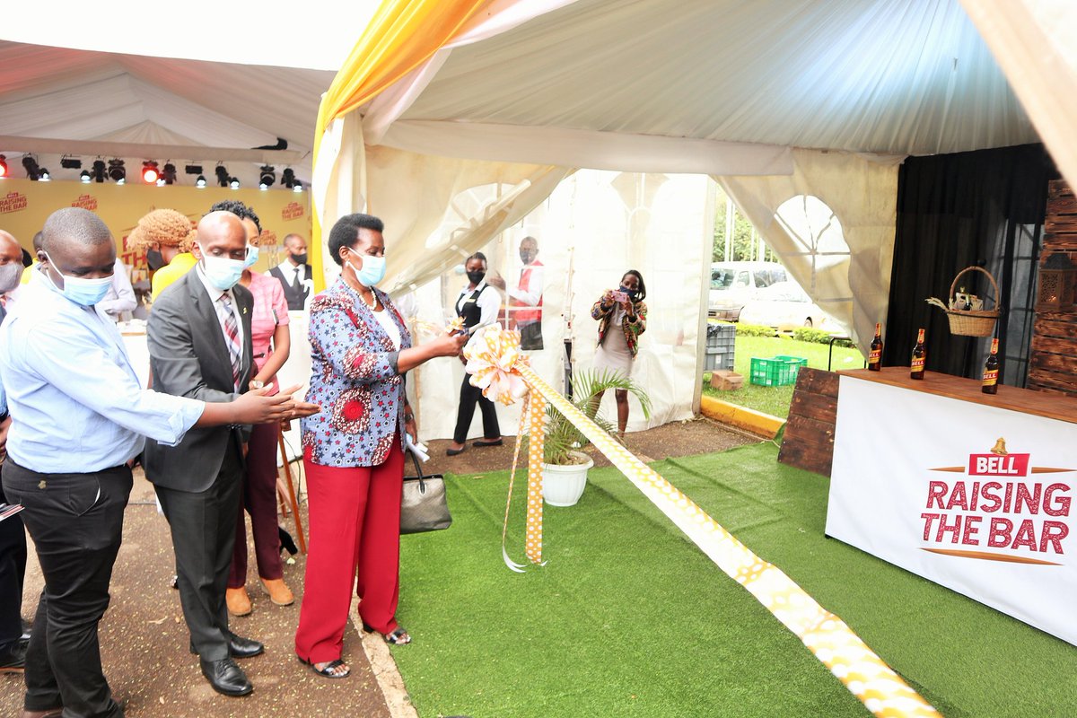 Amelia Anne Kyambadde (@ameliaakyamb) on Twitter photo Launched $1M Campaign called #RaisingTheBarUG by <a href="/UgandaBreweries/">Uganda Breweries Ltd</a>,an initiative/campaign to prepare the hospitality industry for safe reopening at the Kampala Serena Hotel, <a href="/serenahotels/">Serena Hotels-Africa</a> Launched $1M Campaign called #RaisingTheBarUG by <a href="/UgandaBreweries/">Uganda Breweries Ltd</a>,an initiative/campaign to prepare the hospitality industry for safe reopening at the Kampala Serena Hotel, <a href="/serenahotels/">Serena Hotels-Africa</a>