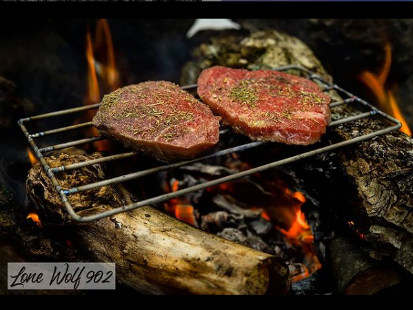 Yummy! BBQ together!
photo by: lone wolf 902
#BBQ #Camping #survival