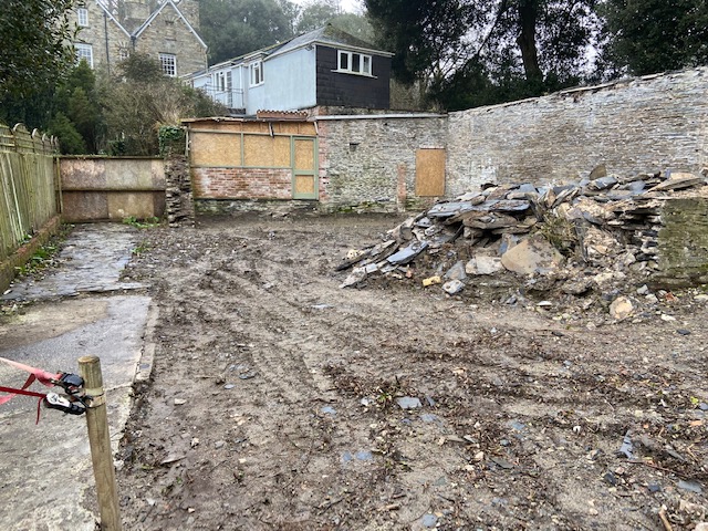 Yet another ABIR project commences on site - this new build family home in Cornwall features some beautiful Cornish Stone walls.  
2021 is certainly a busy year on site.