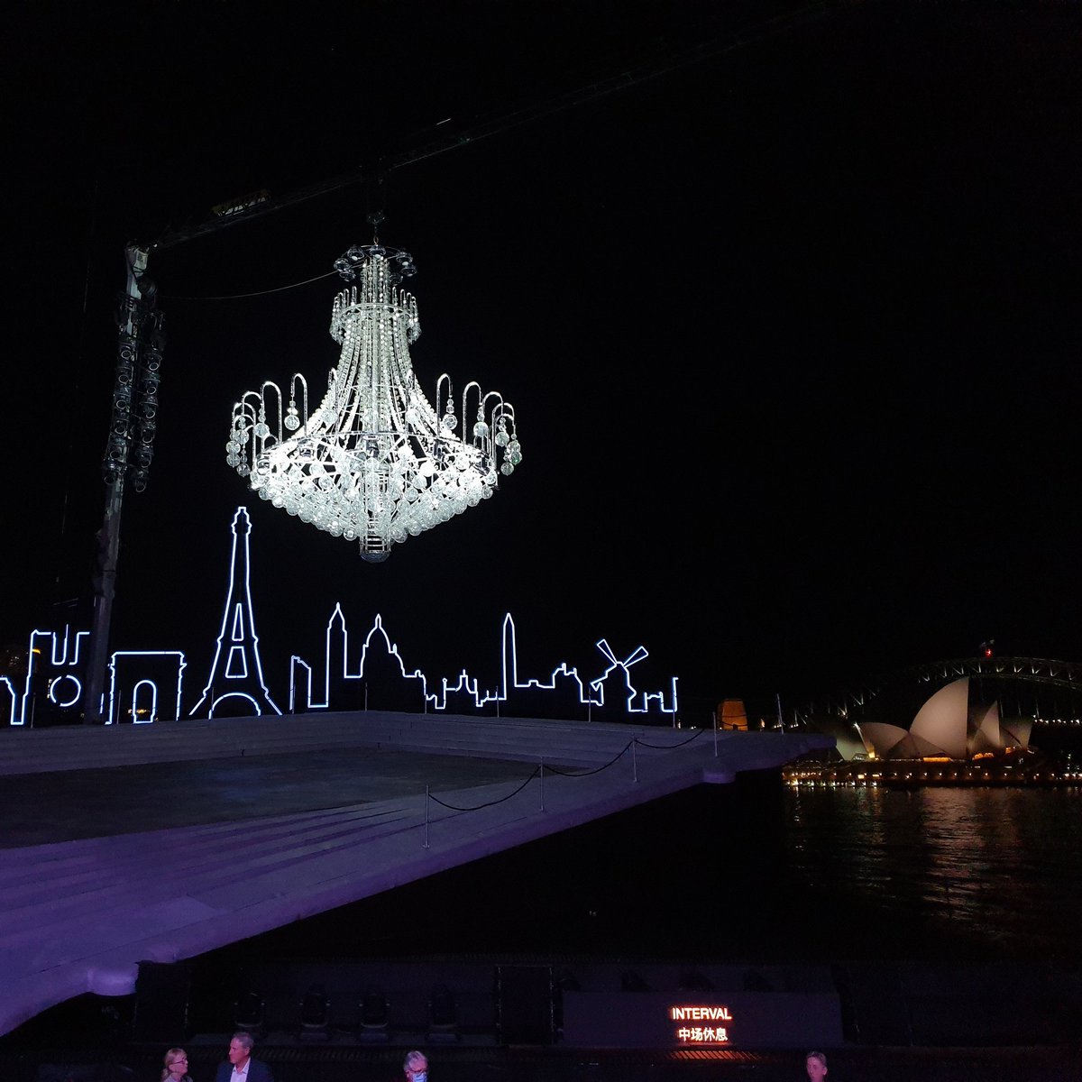 tmcleod5000's tweet photo. Why watch an opera in the Opera House, when you can watch an opera and the Opera House.
#sydney #australia #ilovesydney #operaharbour #sydneyoperahouse #insideoutside https://t.co/AcGI94b1gK
