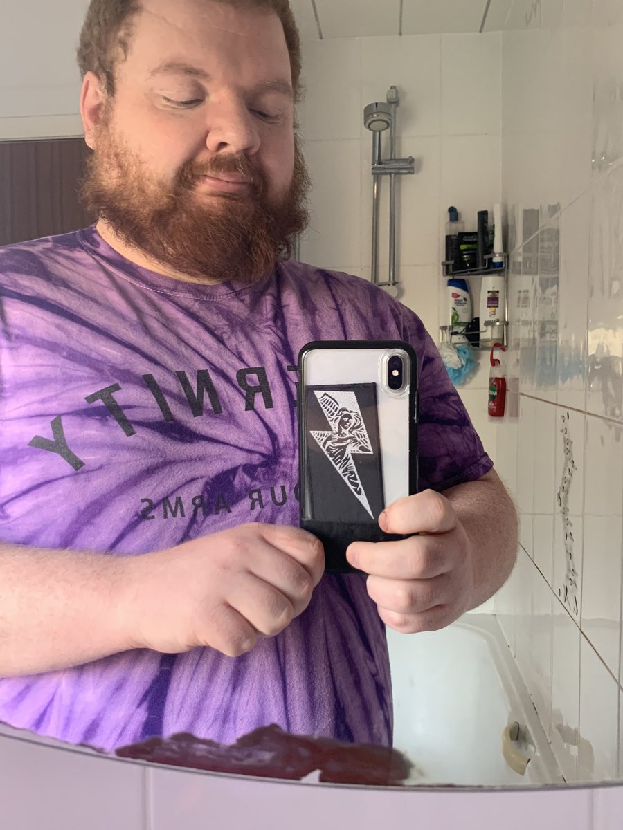 RogueStranger's tweet photo. Well youll all be glad that I can shut up about trying to buy this shirt. https://t.co/blg2Z0OP2V