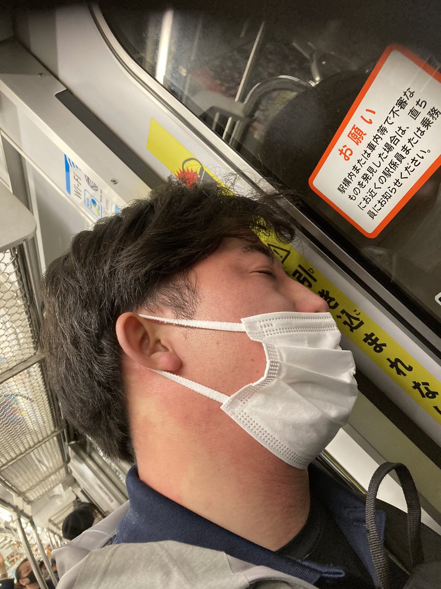 235483's tweet photo. お客さんに怒られすぎてメンタルきちゃったんだって https://t.co/Ndmmzh5rnP