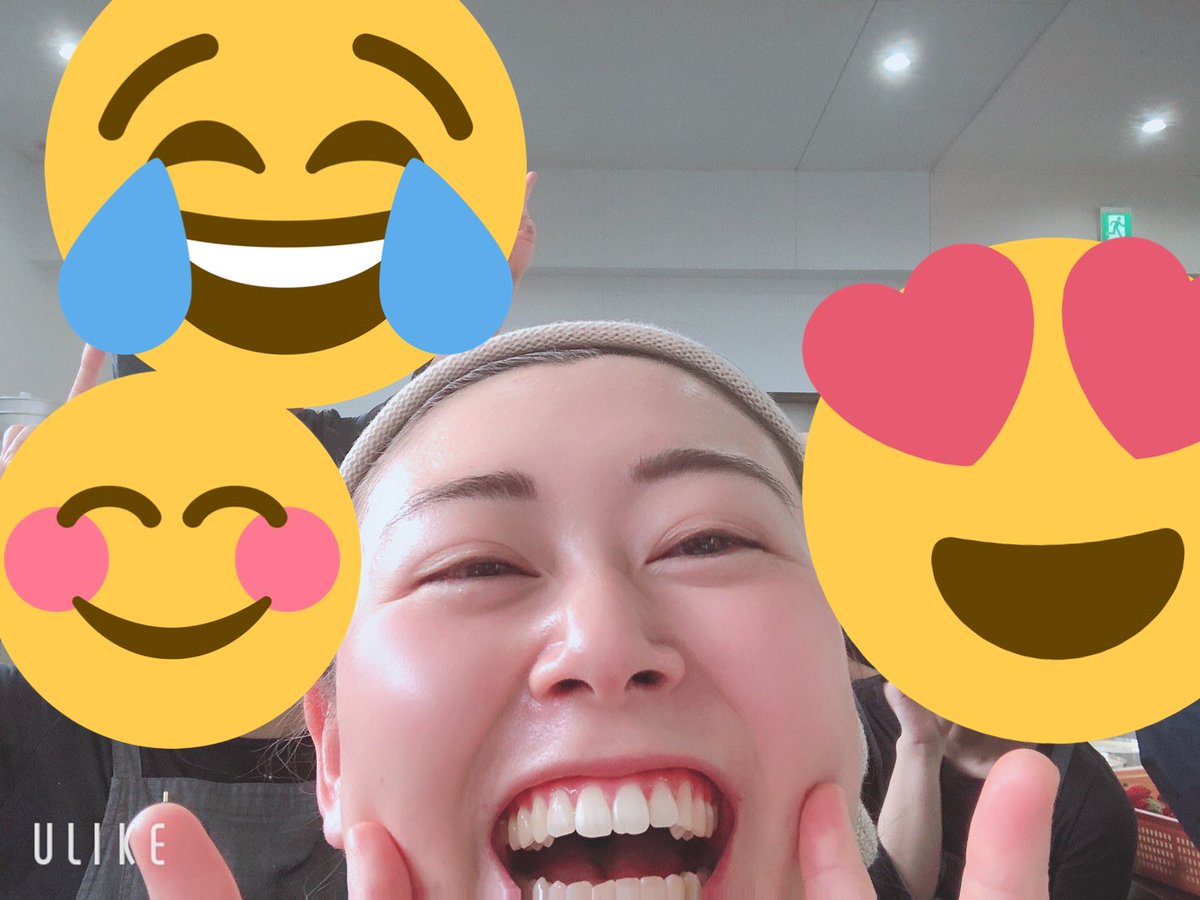 Pi1720's tweet photo. こんないい笑顔で辞めれる職場なかなかない😂‼️本当にたくさんの学びと成長をありがとうございました🙇‍♀️✨楽しすぎたなぁ〜😆次の場所でも私らしく楽しもう👏✨ https://t.co/7KvMxX7xVq
