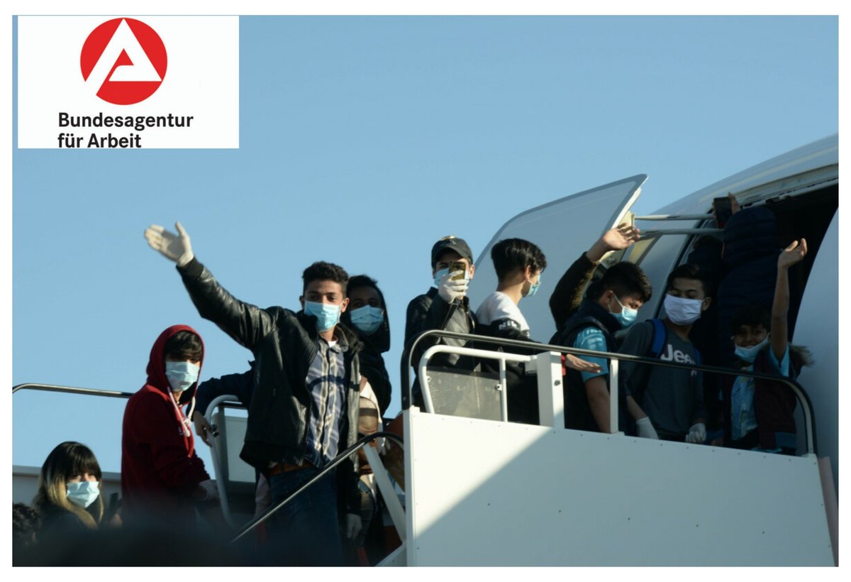 Sir_Schnee's tweet photo. Die Zahl der arbeitslosen Menschen ist im März weiter gesunken.
Die Bundesagentur für Arbeit spricht inzwischen bereits von Vollbeschäftigung und fordert die Einwanderung nach Deutschland durch das Einfliegen von Fachkräften zu beschleunigen.
Frau #Kasner will dies zügig umsetzen https://t.co/aE4NYr4YYG