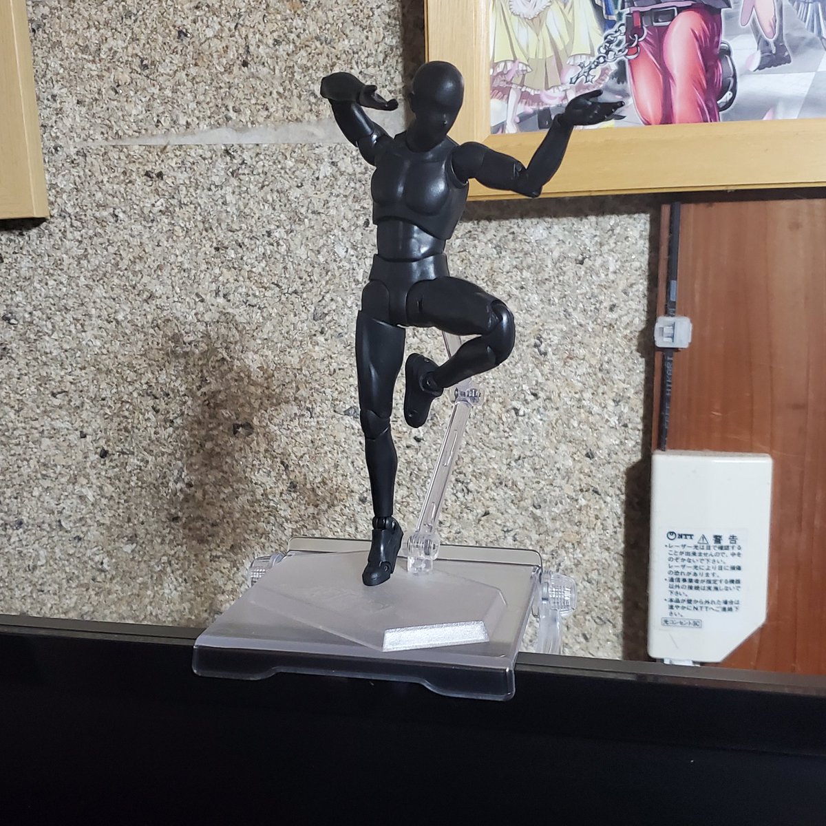 さかい蔵人 Csデジタルアートワークス 今日のダイソー モニター用小物テーブル モニターの上にデッサン人形とか置ける 便利