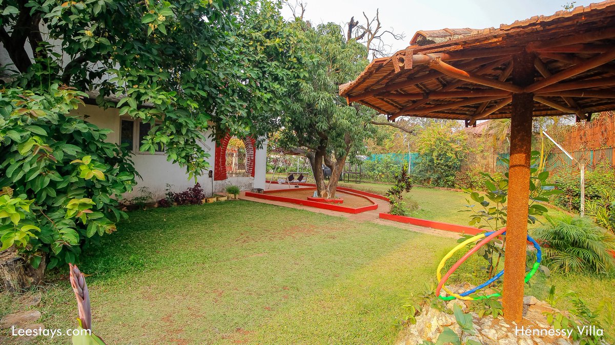 Leestays1's tweet photo. Enjoy your weekends at Hennessy Villa, make yourself feel a second home by staying with us, we help you make memorable memories. Book now: https://t.co/rQkB0HK89R https://t.co/9dn6bTVJZF