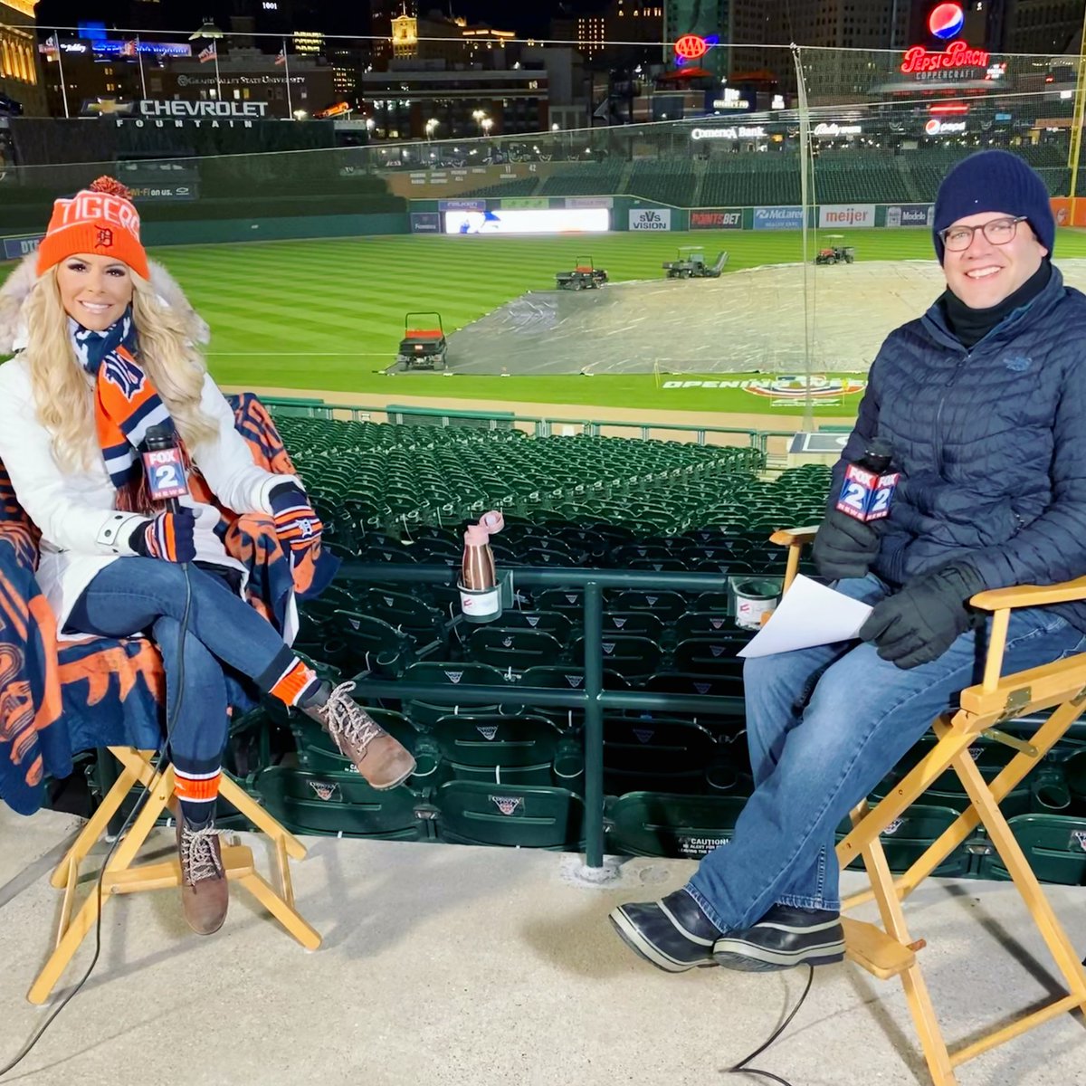 AmyAndrewsNews's tweet photo. Happy #OpeningDay in the D!!! #DetroitRoots https://t.co/9XZjxyBGYQ