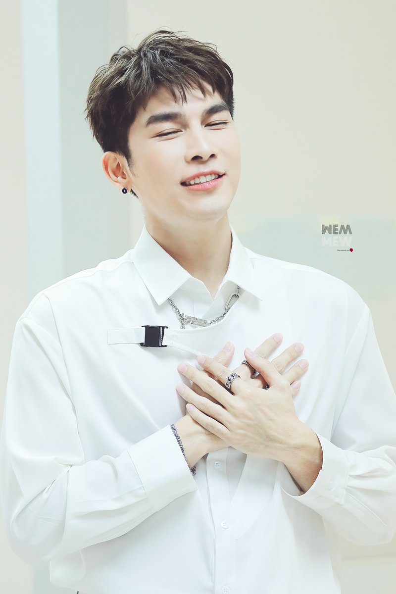 WEMMEW07's tweet photo. 210401     HD4P

#DNCharitypresscon  
#MewSuppsit 
@MSuppasit https://t.co/Kx7N2k17XV
