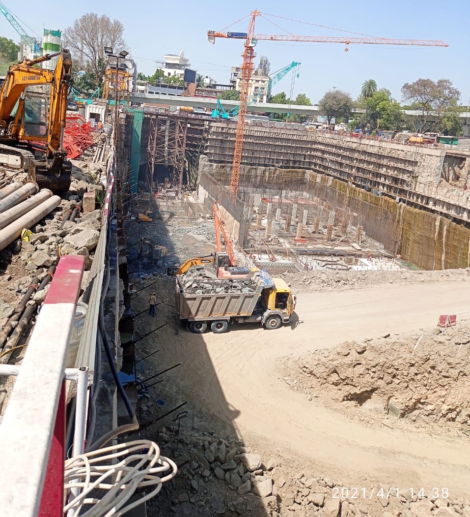 buildconIndia's tweet photo. Pune Metro Site waterproofing Works, Swargate Site Update.  #pune #punemetro #underground #waterproofing #projects https://t.co/PxXHSgCLQY