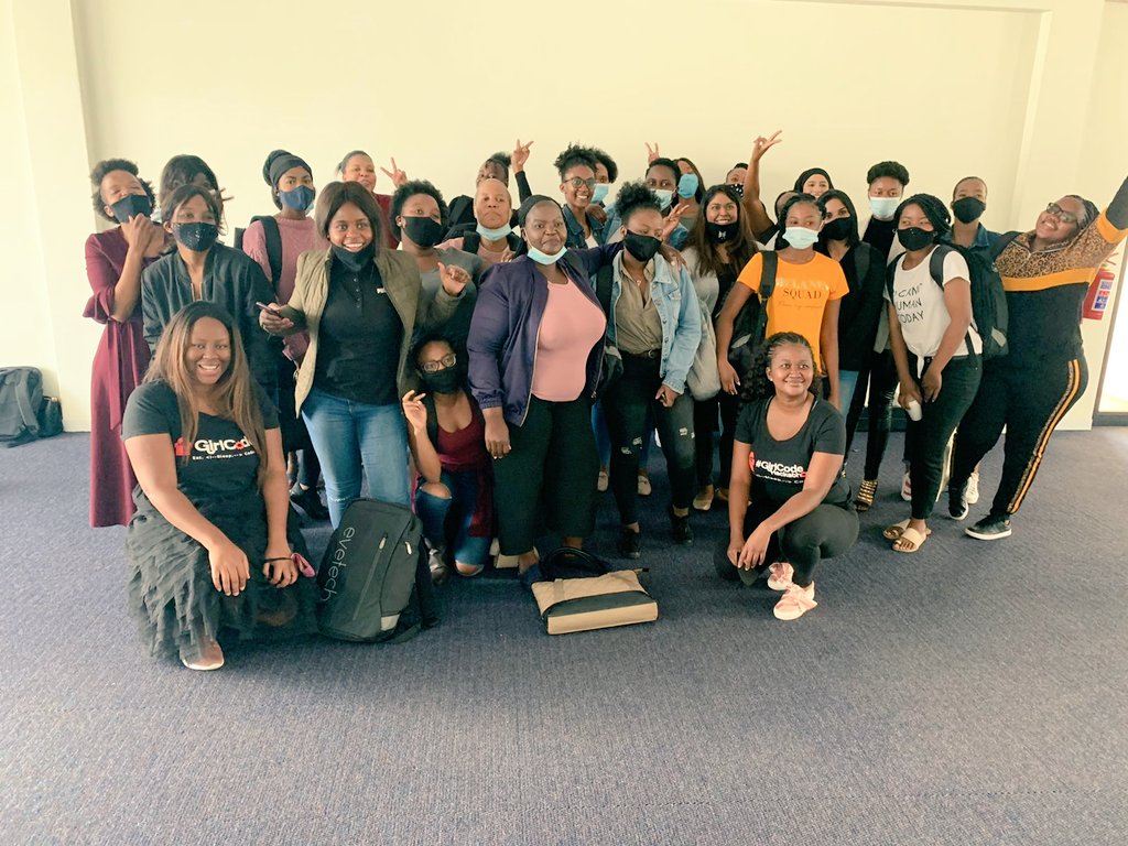 Zandi_Mkwanazi's tweet photo. OK I don't like to brag but today I did the things. Super proud of myself and my @GirlCode_za team. We welcomed 30 women as they start their journey to being Software Developers. #GirlCodeLearnership https://t.co/7apItBB2Mm