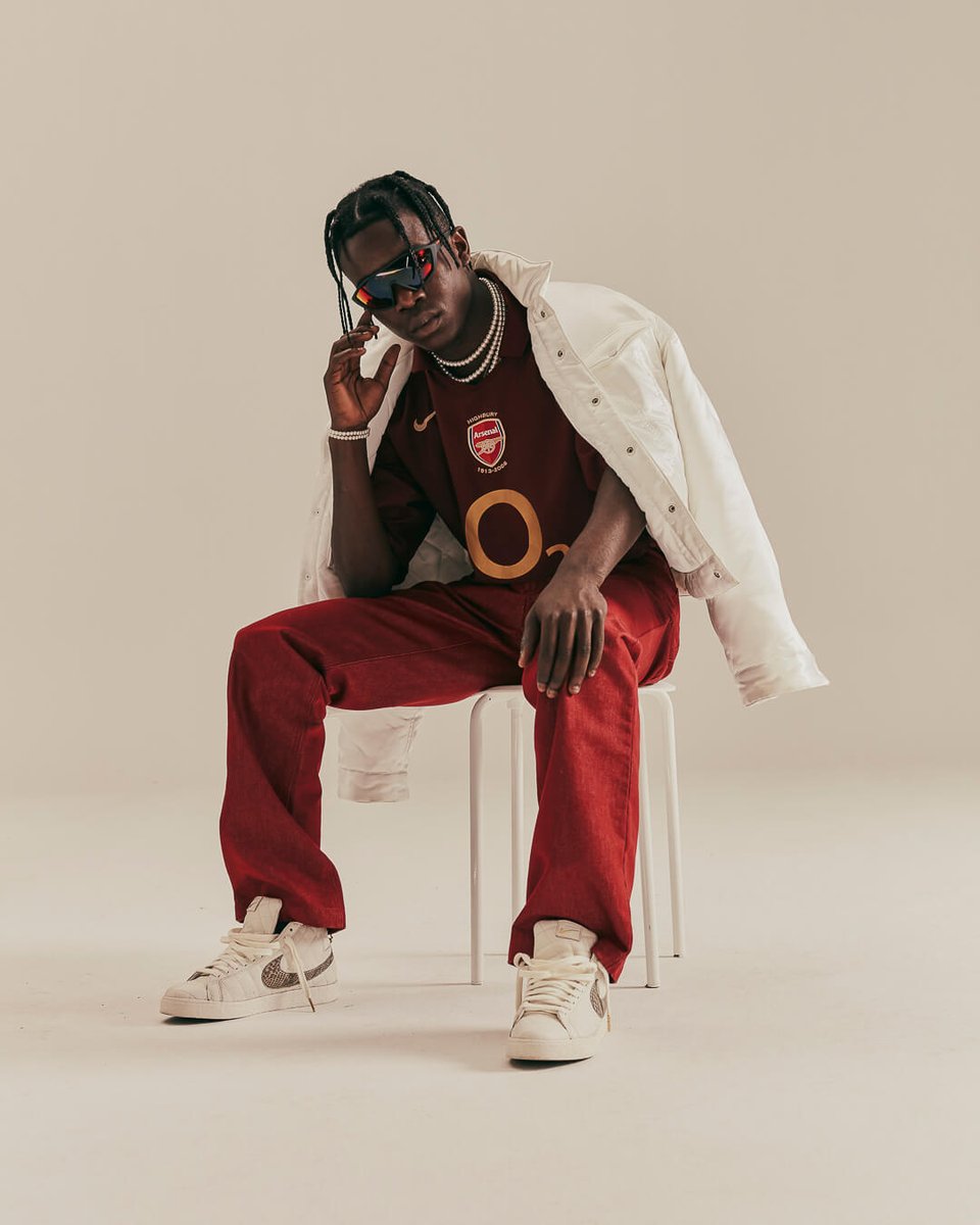 theculturedivis's tweet photo. This is #ForTheLoveOfArsenal, a photo project by @whodunelson
A wonderful project showcasing the cross over of football, fashion and the adoration fans have for their club.
You can explore the full project here: https://t.co/6ljU9lE5KX https://t.co/1LRf74wzuT