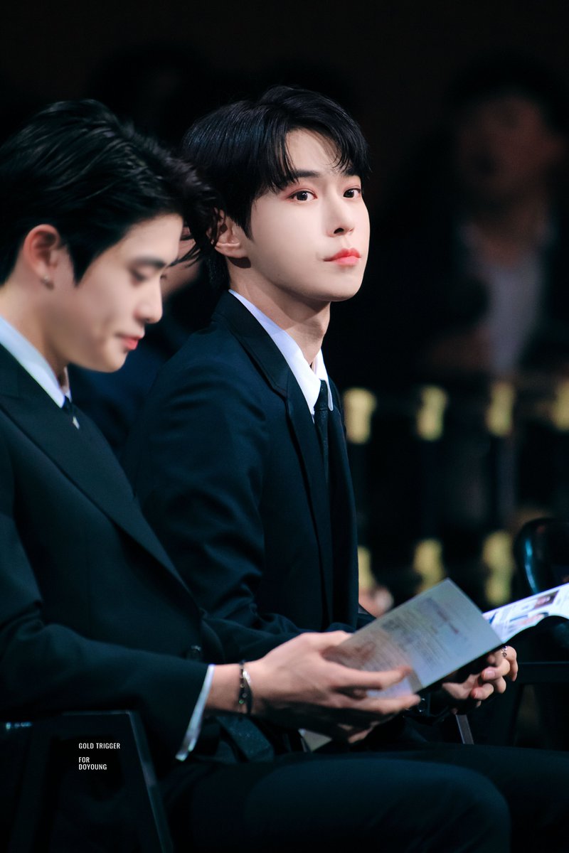 𝐠𝐨𝐥𝐝 𝐭𝐫𝐢𝐠𝐠𝐞𝐫 tweet media