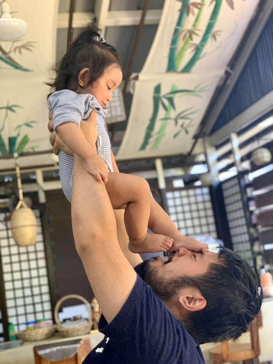 RenzoGuinto's tweet photo. Stepping stone to success #BaoBaoTurnsOne #TwoDaysToGo #NinongDocDuties #VeraImeldaLuisa #UncleDoc https://t.co/XiTmYDfBbT