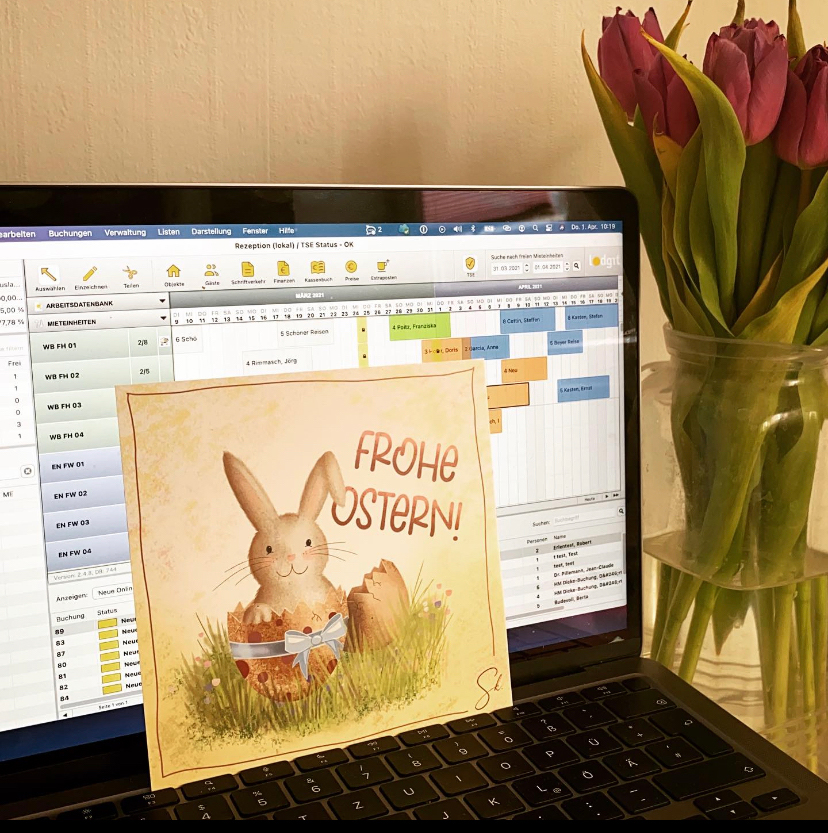 lodgit's tweet image. We from Lodgit wish you #HappyEaster - or #FroheOstern as we say in Germany 🐣
Stay healthy! 

(greeting card by instagram.com/skarab.illus )