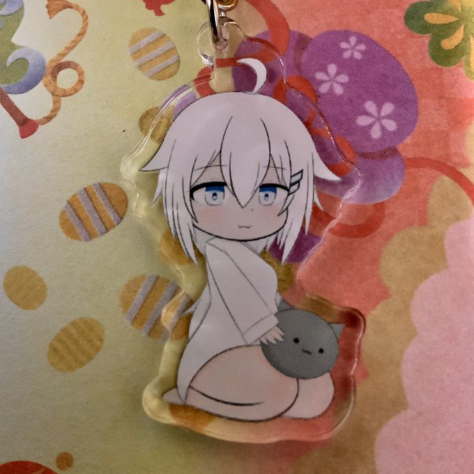 プロちゃんのアクリルキーホルダー届いた!!
想像の2倍小さいけどプロちゃんらしくて可愛い!!! 