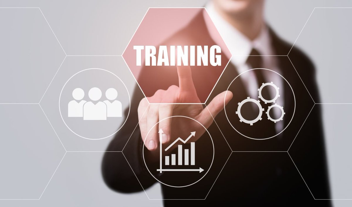 TheLinkLimerick's tweet photo. The Language Link team has been working hard over the last year to add to our range of certified online training programs. You can book your course directly through our website and plan your training at times that are convenient to you. Go to https://t.co/xIBGWtfLjY to book today https://t.co/RhRrpRdSU6