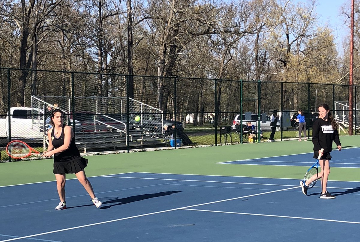 Girls win 8-1 vs. St. Mary’s! Great singles wins by Kyra, K’Lee, Claire, Natalia, &amp; Elina! Great doubles wins by Kyra &amp; Claire, K’Lee &amp; Natalia, and Julianne &amp; Elina! #MurraySchools <a href="/TonyJarvis_MHS/">Tony Jarvis</a> <a href="/MurrayTigers/">Murray High Athletics</a>