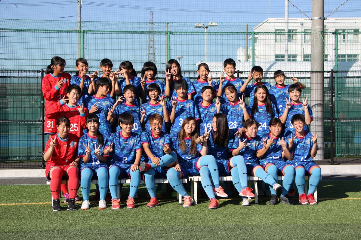 seven_oceans08's tweet photo. 3月31日でスペランツァ大阪高槻レディースを退団しました。

沢山の人に出会い、楽しいこと、辛いこと、色んなことを経験できました。

このチームでサッカーができて本当によかったです。

コーチ、家族、チームメイト、関わってくれた全ての人に感謝します。

10年間ありがとうございました！ https://t.co/UFuPRkr9ON