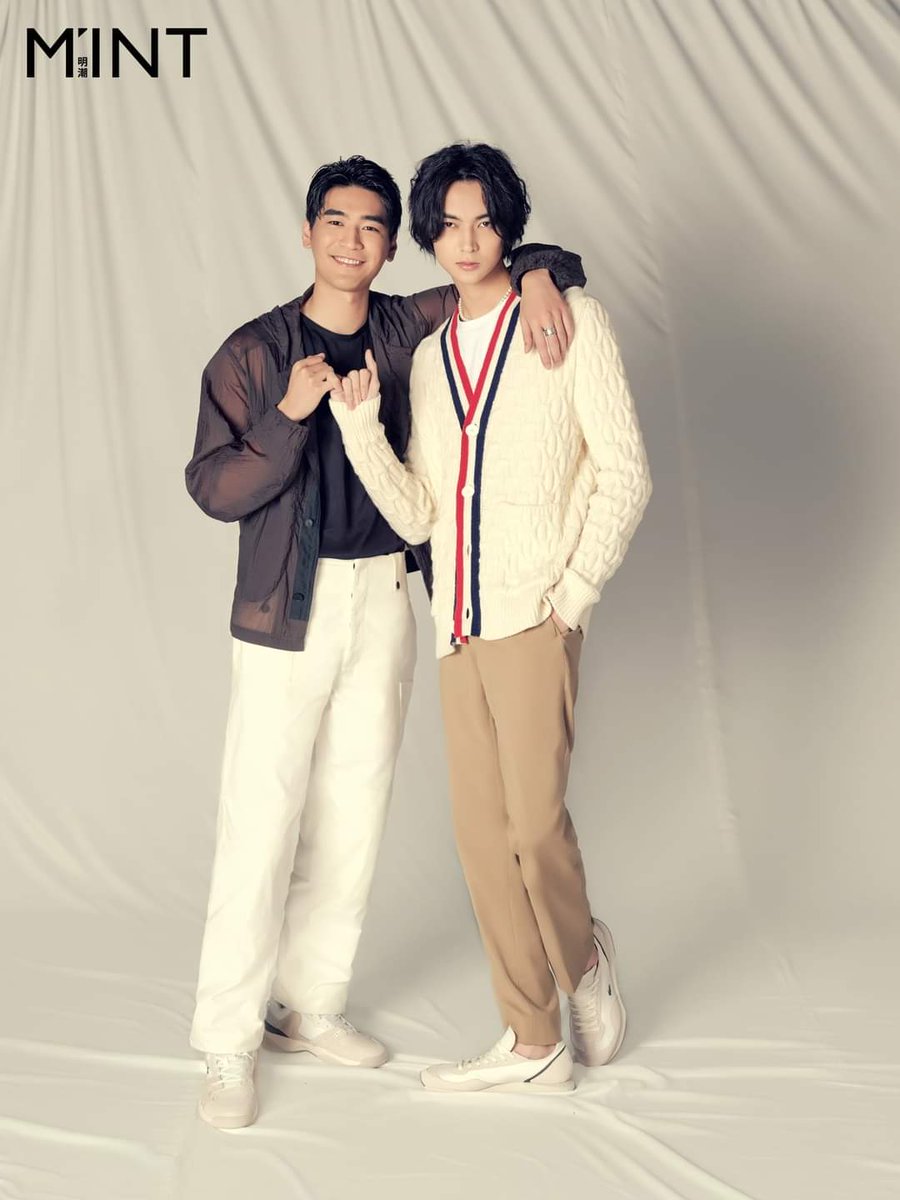 _HIStoryTH's tweet photo. 《Fashion set หนุ่ม ๆ Close to You》
สามหนุ่มแห่ง MUSE Wedding กับอีกหนึ่งหนุ่มนักศึกษา😍 -2
📷明潮 Magazine
#涂善存 #陳立安 #林嘉威 #安俊朋
#HIStory4近距離愛上你 #近距離愛上你 #HIStory4CloseToYou #LineTVTaiwan https://t.co/mrZh9ROFKN