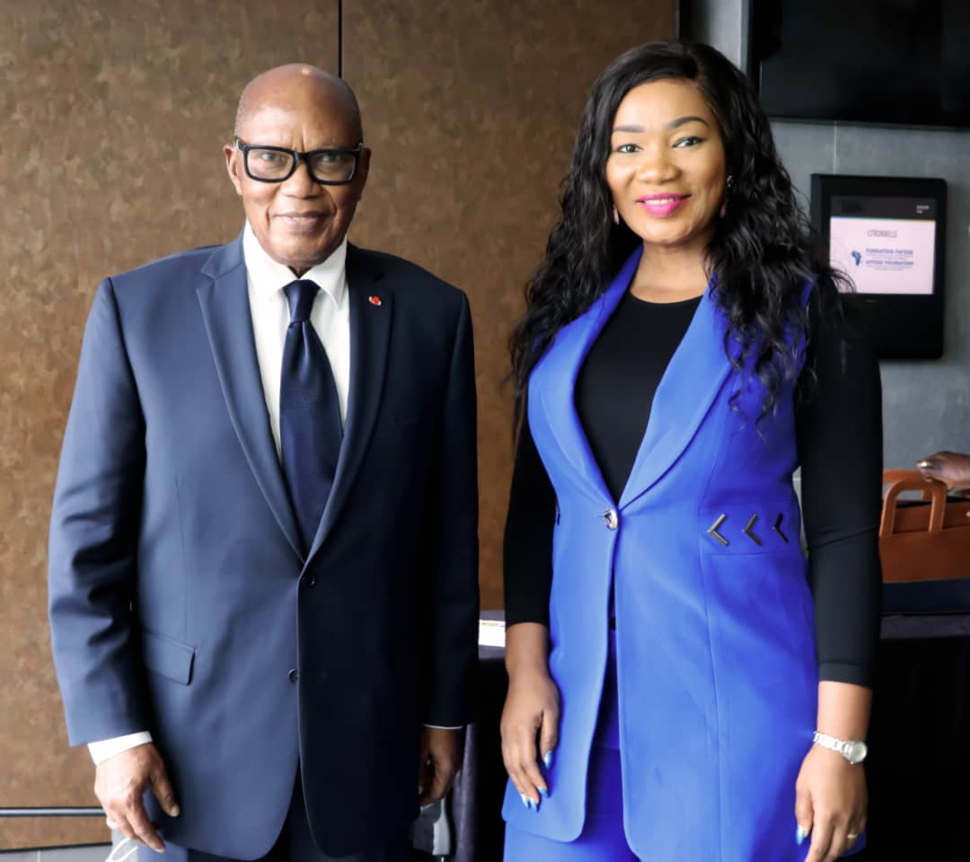 CivCno's tweet photo. Le Gal Lassana Palenfo, président du CNO-CIV a livré, lors du séminaire "Transformation", de la Fondation Africaine pour l'Entrepreneuriat et le Développement Economique (FAFEDE), 7 secrets de la réussite en entrepreunariat en alliant discipline et stratégie militaire #FAFEDE https://t.co/rcY8LSDjcU