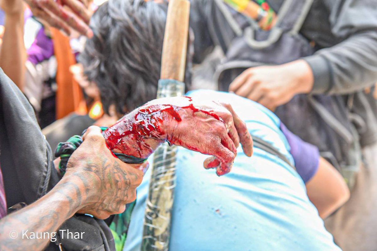 daung_official tweet media