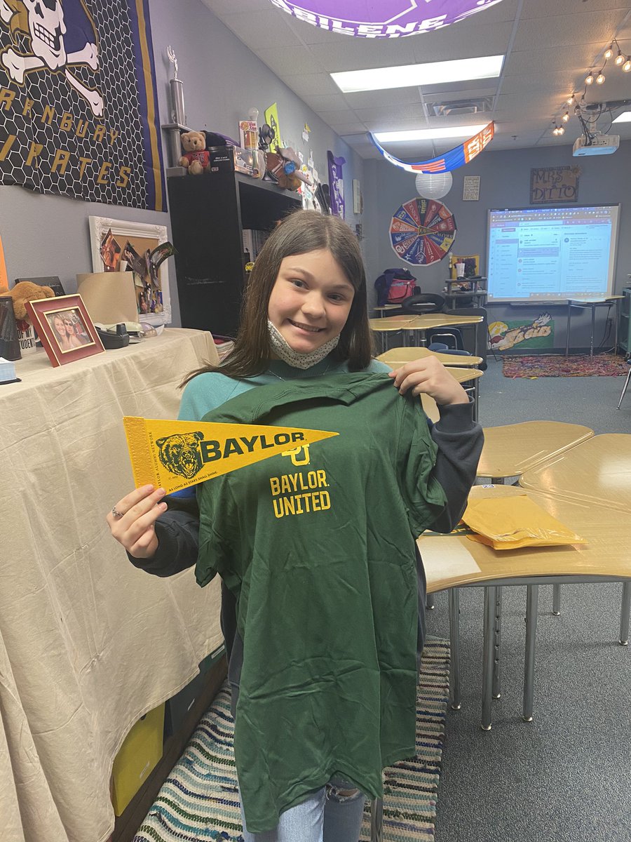 GHS_Ditto's tweet image. Coming in hottt!! Love they are hearing back from their colleges!! @TarletonState @Baylor you guys are awesome! Thank you for writing back and sending the goods!! Getting them excited, learning about different colleges, and all they offer is our goal! #AVIDized @AMSpirates