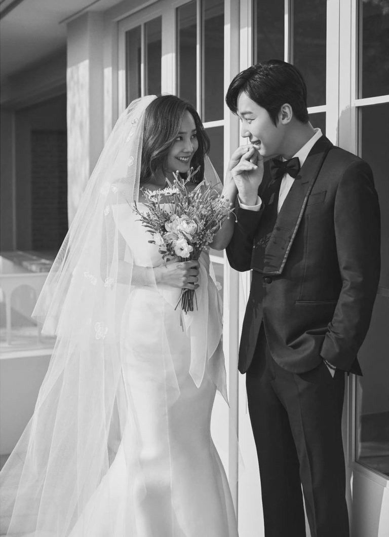 KimTzuy77507120's tweet photo. 💓

#HappyAprilFoolsDay 
#ThePenthouse2 #LoganLee #OhYoonhee
#HaYooncheol https://t.co/Un9SHYy0n1
