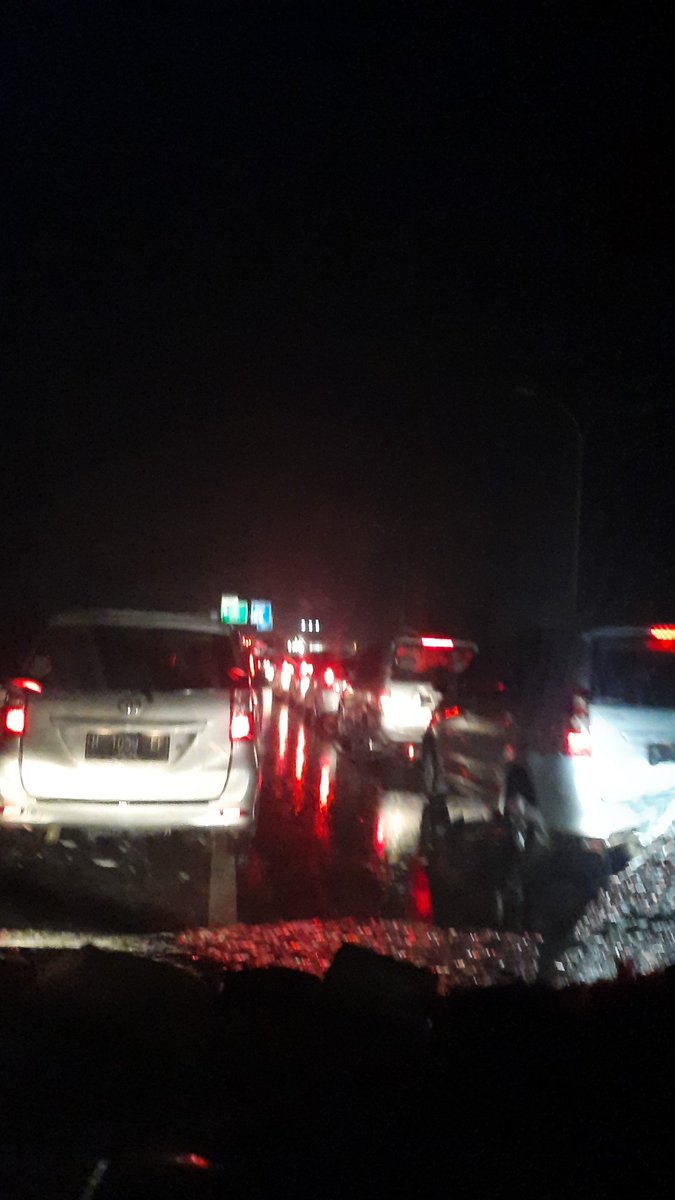 Evandro_41's tweet photo. @PTJASAMARGA bos tolmu macet kejapanan porong https://t.co/329MkQWsfL