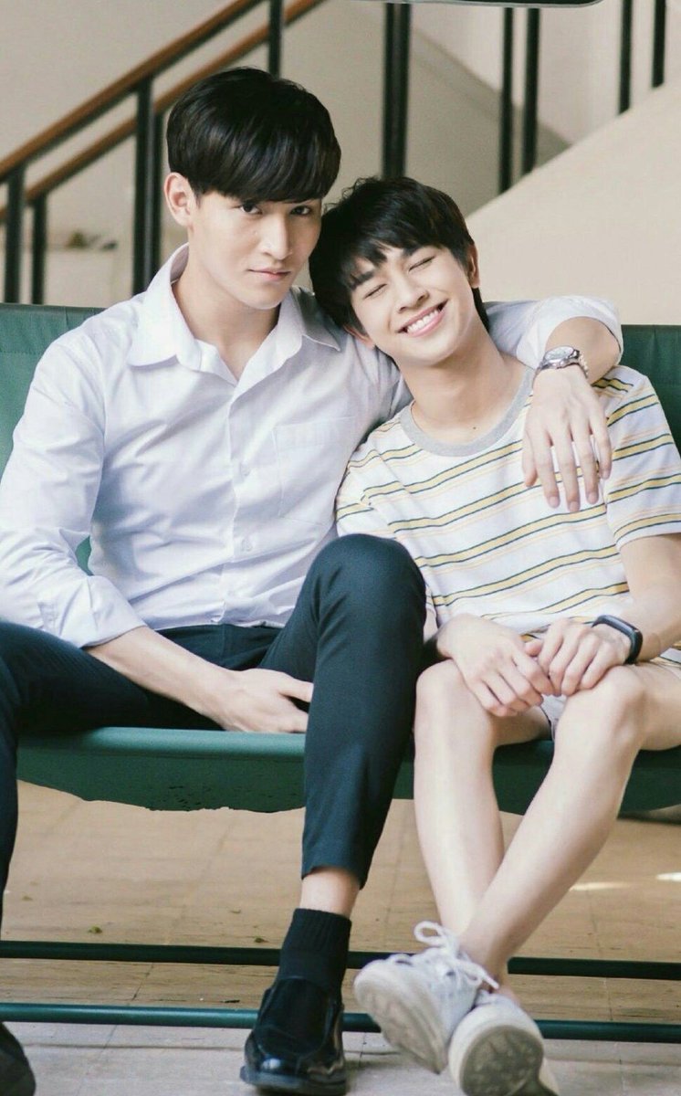 snflwr00s's tweet photo. just how fast the night changes
#Spotคู่มันส์xOhmFluke https://t.co/vWR8o6xKaC