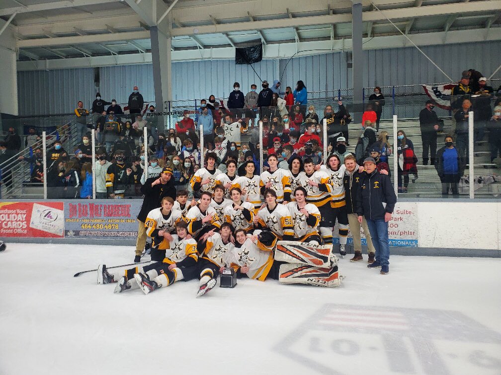 Interbucshockey's tweet image. The Bucs win the ICASHL American Division Championship with the win over Sun Valley. Goals from Birney, Jirak and Linker. Chubb in the net with the win.