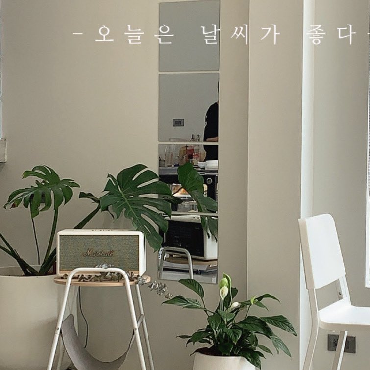 parayiamx's tweet photo. 목요일 https://t.co/bcSu4xlPb0