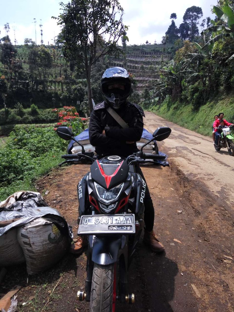 goding223's tweet image. 