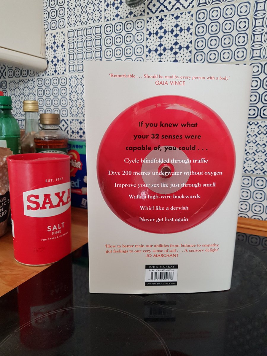 AbiScruby's tweet photo. Happy pub day to the most vibrant  book (and jacket) of 2021 so far: SUPER SENSES! Congrats @EmmaELYoung 🎉 Full of amazing stories, and experiments you can try at home, this book will change the way you see (and feel/taste/hear etc etc) the world 😍 @johnmurrays https://t.co/Fag72VSmvx