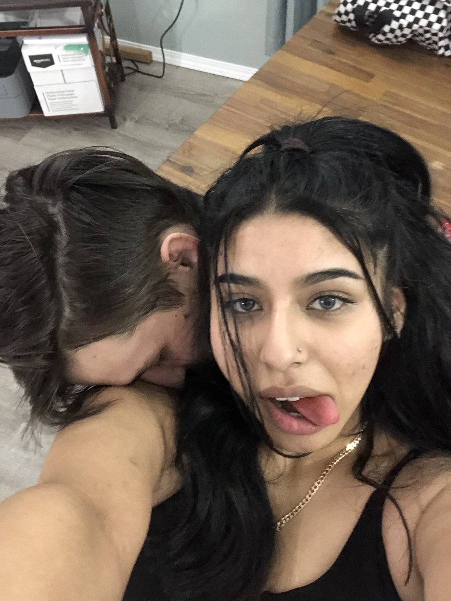 _bmsq's tweet photo. Hi my names brisa, I’m 19 years old and this is my first boyfriend https://t.co/tzuZA9gYbn