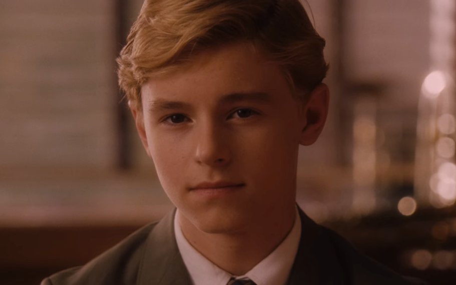 เรื่องนี้ลงเน็ตฟลิกซ์แล้ว Flipped หวานนักวันรักแรก ใครชอบหนังแนวรักวัยใสรอมคอมอะไรแบบนี้ต้องดูอะ ดูแล้วอมยิ้มแก้มแตกได้ทั้งเรื่อง เป็นเรื่องราวของจูลี่กับไบรซ์ กับมุมมองที่ต่างกันของทั้งสองคน ต้องไปลองดู มันกิ๊วก๊าวฟีลกู้ดจริง ✨