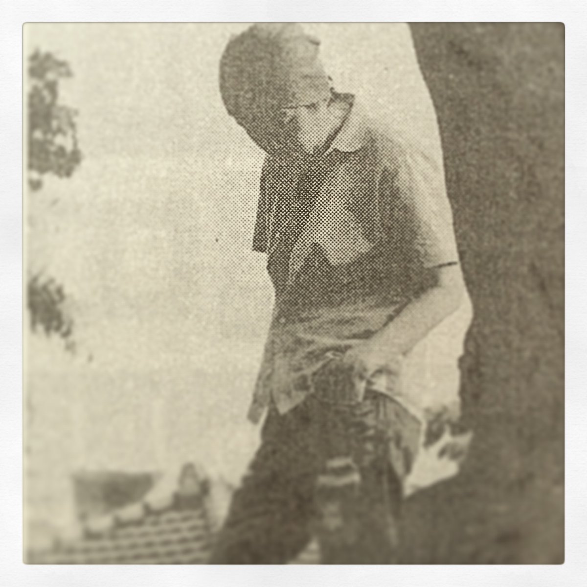 リリー フランキーの人生相談担当 過去の人生相談から いつかのリリーさん こちらも たぶん沖縄シリーズです ファッション雑誌のスナップみたいな感じ リリーさんのファッションブックがあったら 見たいですね リリー フランキー 週プレ