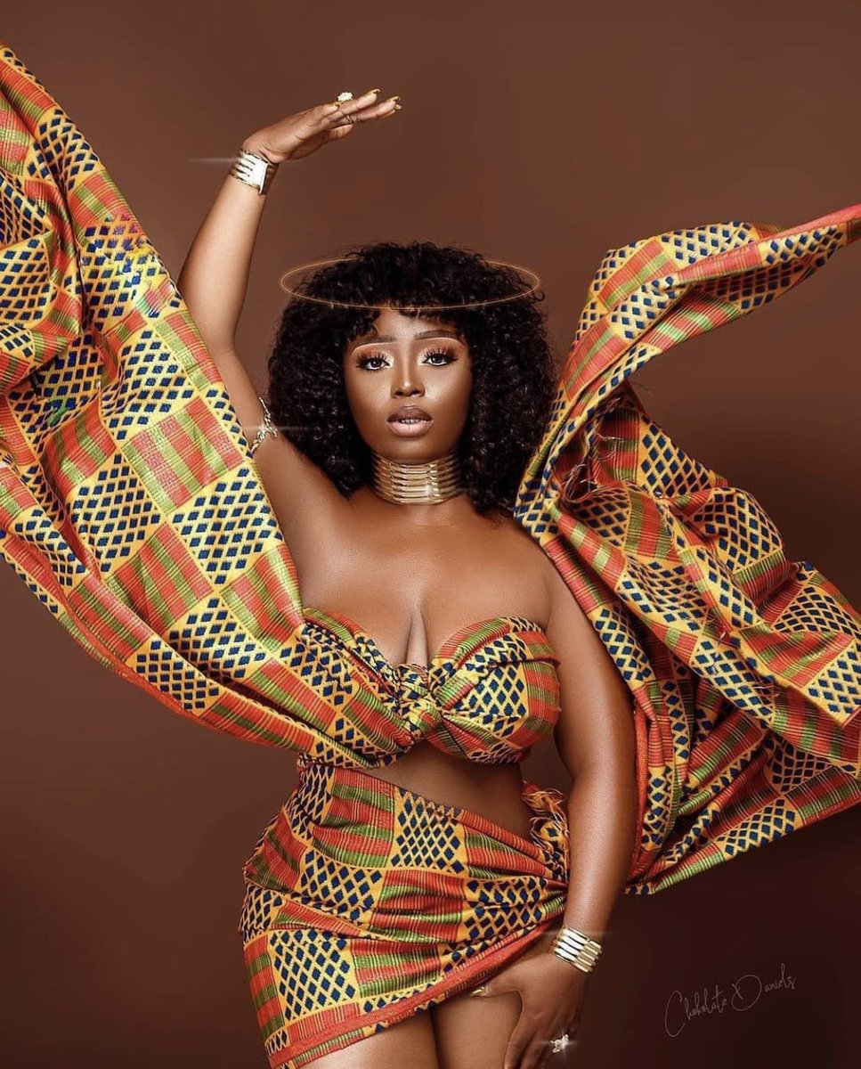 IamMzilikazi's tweet photo. AFRIKA: All things bright and beautiful #LivingColours 20 https://t.co/tXcn6ZMs3m