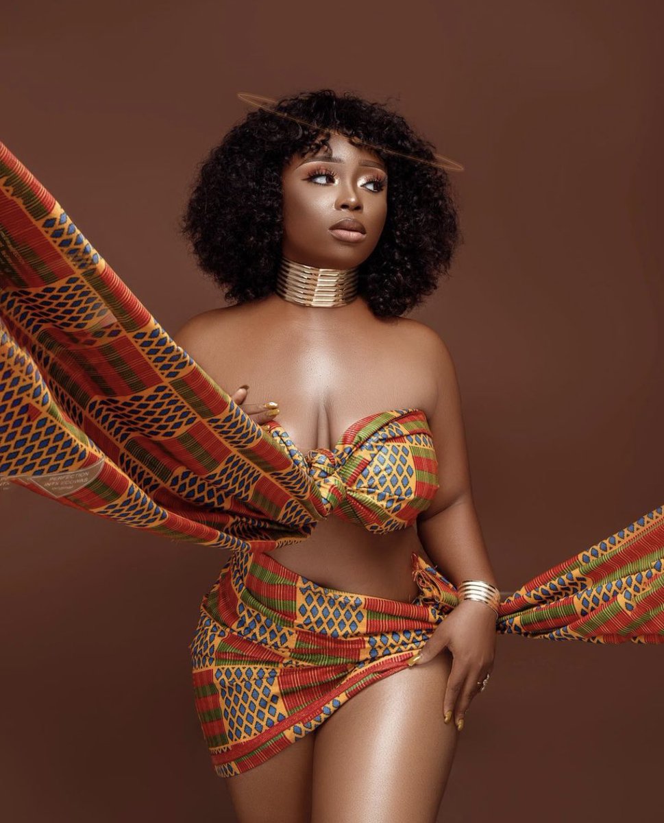 IamMzilikazi's tweet photo. AFRIKA: All things bright and beautiful #LivingColours 20 https://t.co/tXcn6ZMs3m