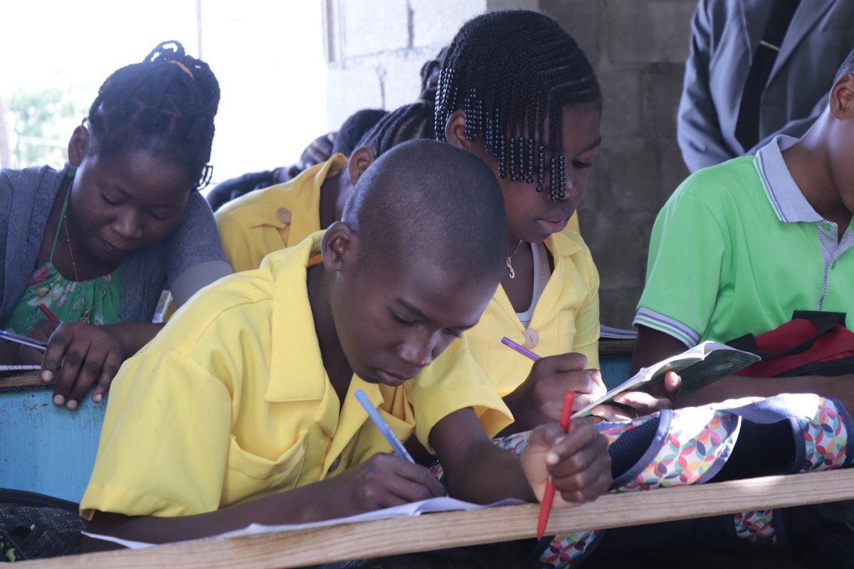 Home Roots Foundation tweet media