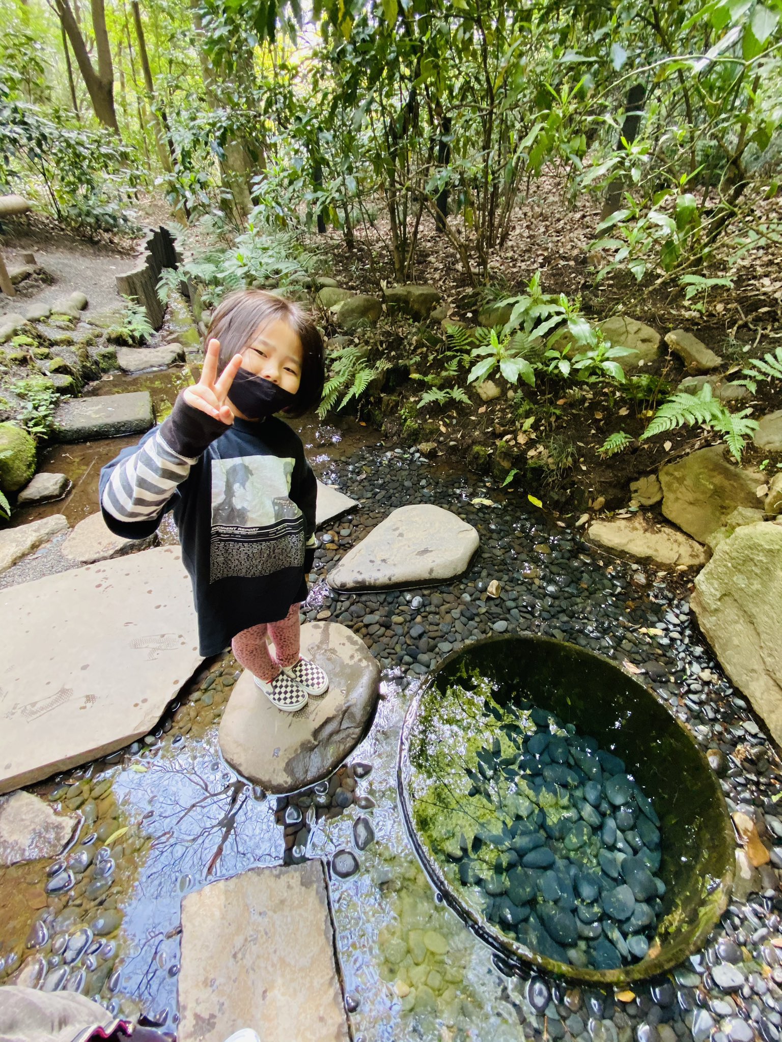 南月結良 パワースポット 龍穴 の清正井は 氣の良い午前中がオススメ お天気に恵まれたお陰で水面が美しい 清正井の画像を 待ち受け画面にしてる人って結構いるよね だーれも来なくて 静かでラッキー T Co Qfq8ztsflb Twitter